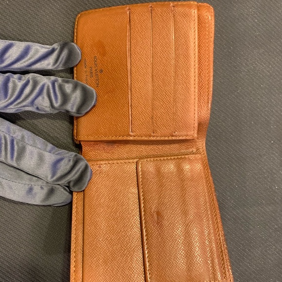 Louis Vuitton Monaghan Marco Bifold Wallet - Picture 5 of 16